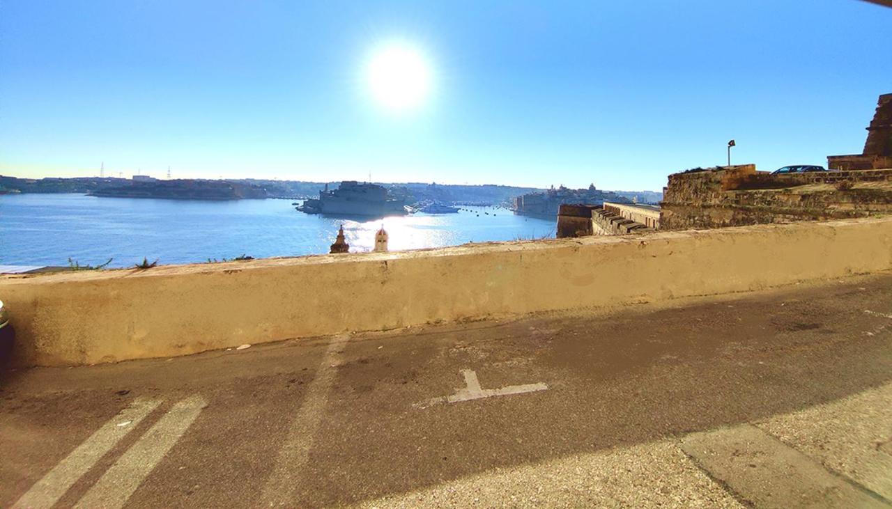 Oasis 22 Savynomad Harbour Residences Wow Views Valletta Buitenkant foto